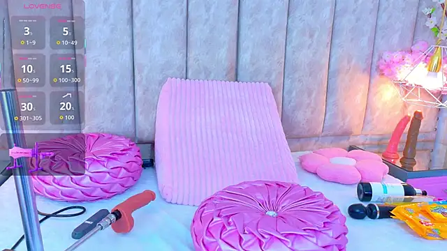 BrithanyParker  online show from 11-12-25, 06:03