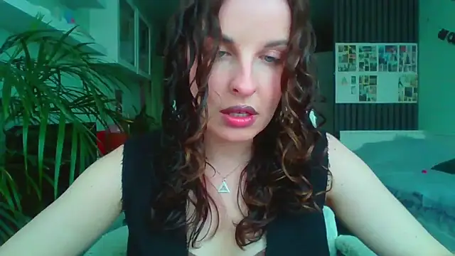 MollyBer online show from 04-14-26, 12:22