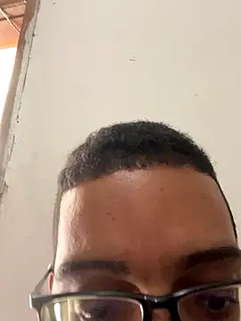 Snapshot of Diegodelicia chatting on 11-14-25, 04:49 Diegodelicia online show from 11-14-25, 04:49