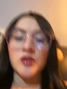 Snapshot of ValentinaOrtiz3 chatting on 11-20-25, 12:22 ValentinaOrtiz3 online show from 11-20-25, 12:22