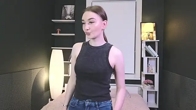 Snapshot of FeliceAldridge chatting on 02-15-25, 06:12 FeliceAldridge online show from 02-15-25, 06:12