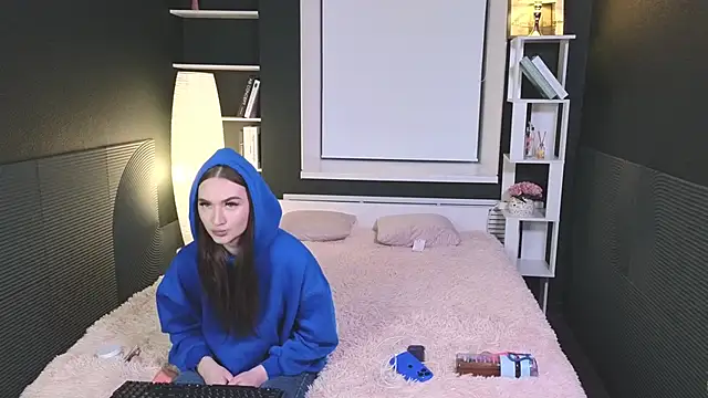 Snapshot of FeliceAldridge chatting on 02-15-25, 09:15 FeliceAldridge online show from 02-15-25, 09:15