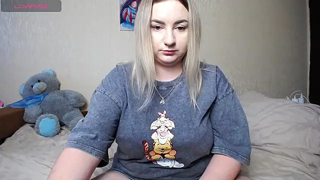 YourSwetiwGirl online show from 05-26-26, 09:27