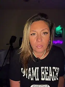 bossyroxy84 online show from 11-30-25, 11:09