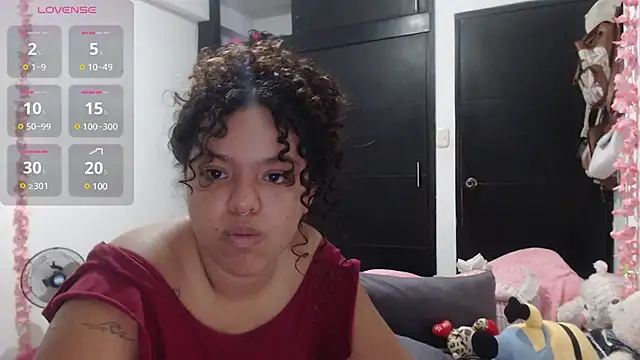 Snapshot of Anitta_bell chatting on 02-18-25, 12:48 Anitta bell online show from 02-18-25, 12:48