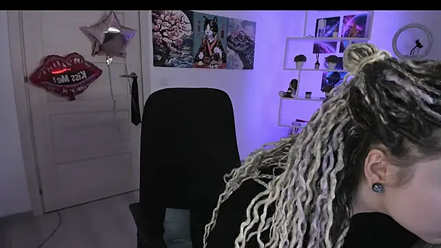 HoneySallyMoore online show from 10-18-25, 07:25