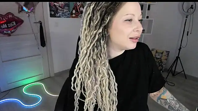 HoneySallyMoore online show from 03-06-26, 07:10