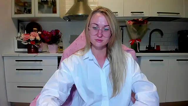 your Goddess Eva online show from 09-30-25, 08:25