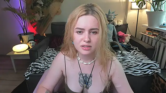 Snapshot of Alexa_Pirs chatting on 06-22-26, 01:41 Alexa Pirs online show from 06-22-26, 01:41