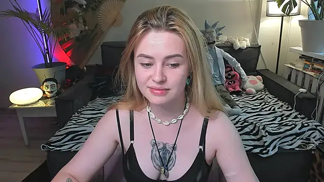 Snapshot of Alexa_Pirs chatting on 06-29-26, 03:01 Alexa Pirs online show from 06-29-26, 03:01