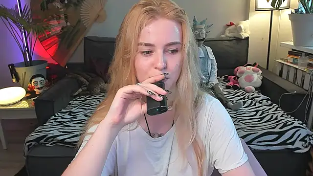 Snapshot of Alexa_Pirs chatting on 07-07-26, 02:43 Alexa Pirs online show from 07-07-26, 02:43