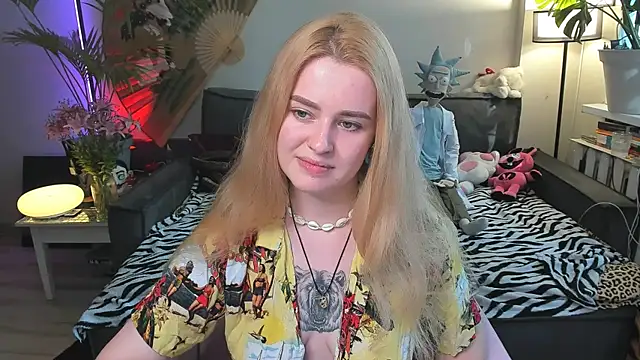 Snapshot of Alexa_Pirs chatting on 07-17-26, 02:45 Alexa Pirs online show from 07-17-26, 02:45