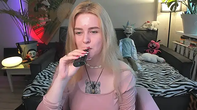 Snapshot of Alexa_Pirs chatting on 07-19-26, 02:10 Alexa Pirs online show from 07-19-26, 02:10