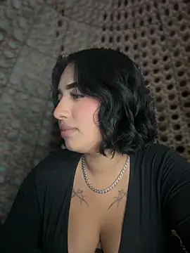 Snapshot of Scarlett-LS chatting on 09-09-25, 03:06 Scarlett-LS online show from 09-09-25, 03:06