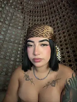 Snapshot of Scarlett-LS chatting on 09-21-25, 01:51 Scarlett-LS online show from 09-21-25, 01:51