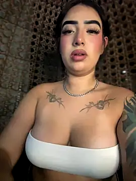 Snapshot of Scarlett-LS chatting on 09-28-25, 02:06 Scarlett-LS online show from 09-28-25, 02:06