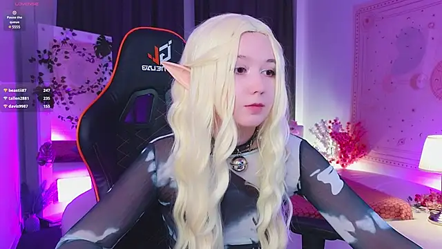 Snapshot of MizukiNoYoru chatting on 02-19-25, 10:09 MizukiNoYoru online show from 02-19-25, 10:09