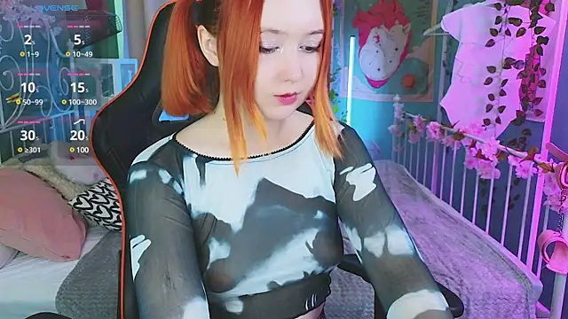 Snapshot of MizukiNoYoru chatting on 03-12-25, 10:26 MizukiNoYoru online show from 03-12-25, 10:26