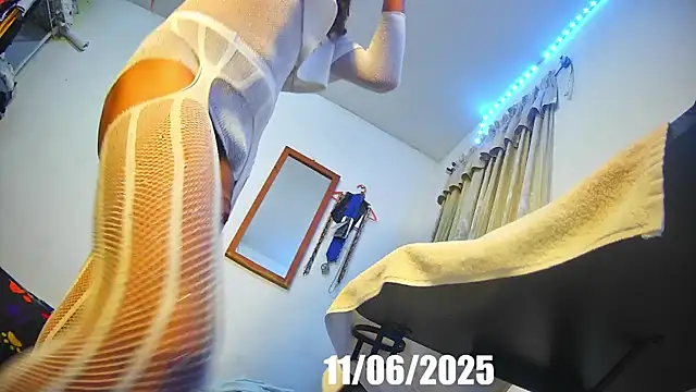 Snapshot of Fhrankie_xxl chatting on 11-07-25, 05:18 Fhrankie xxl online show from 11-07-25, 05:18