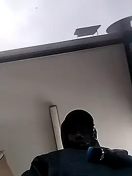 Snapshot of machinery98ron chatting on 10-20-25, 06:25 machinery98ron online show from 10-20-25, 06:25