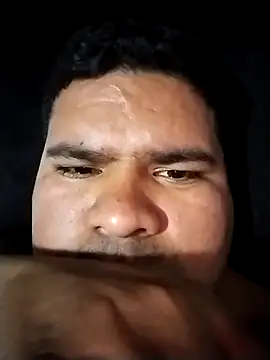 Snapshot of oscarshow24 chatting on 02-27-25, 11:52 oscarshow24 online show from 02-27-25, 11:52