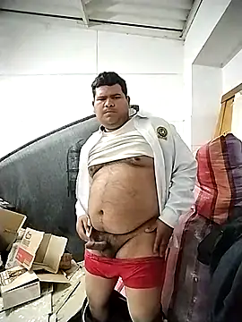 Snapshot of oscarshow24 chatting on 10-01-25, 06:41 oscarshow24 online show from 10-01-25, 06:41