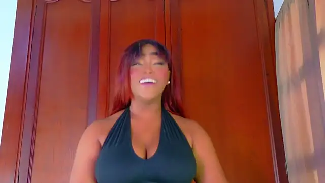 Snapshot of TianahGlow chatting on 09-29-25, 08:13 TianahGlow online show from 09-29-25, 08:13