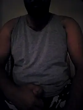 Snapshot of cuckold123 chatting on 10-26-25, 02:39 cuckold123 online show from 10-26-25, 02:39