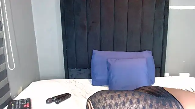 Snapshot of BigbootyliciousXXX chatting on 11-27-25, 10:45 BigbootyliciousXXX online show from 11-27-25, 10:45