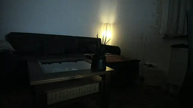 Snapshot of molicaremolicare chatting on 10-29-25, 10:33 molicaremolicare online show from 10-29-25, 10:33