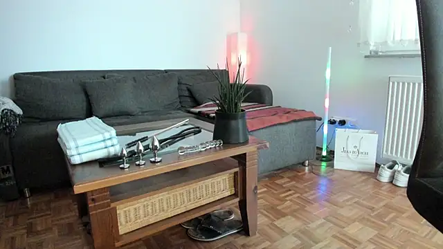 Snapshot of molicaremolicare chatting on 12-05-25, 10:57 molicaremolicare online show from 12-05-25, 10:57