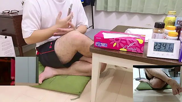 Snapshot of YARASERO-kun chatting on 09-18-25, 02:41 YARASERO-kun online show from 09-18-25, 02:41