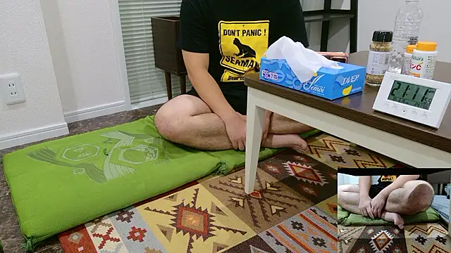 Snapshot of YARASERO-kun chatting on 10-06-25, 12:13 YARASERO-kun online show from 10-06-25, 12:13