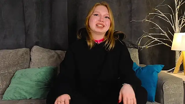 EdlaHames online show from 03-11-25, 10:51