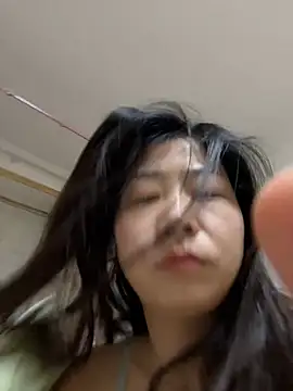 Snapshot of jinj-a chatting on 03-04-25, 12:18 jinj-a online show from 03-04-25, 12:18