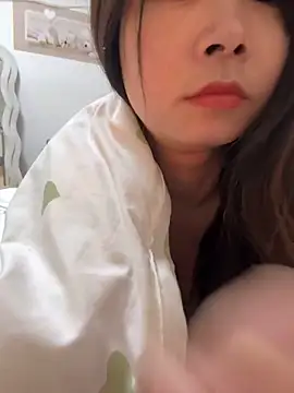 Snapshot of jinj-a chatting on 03-04-25, 07:19 jinj-a online show from 03-04-25, 07:19