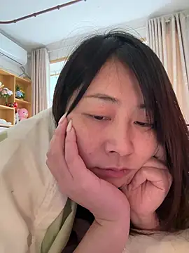 Snapshot of jinj-a chatting on 03-15-25, 06:47 jinj-a online show from 03-15-25, 06:47