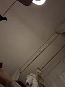 Snapshot of jinj-a chatting on 03-16-25, 02:22 jinj-a online show from 03-16-25, 02:22