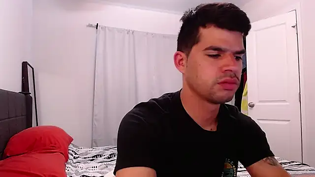 Snapshot of lancebrek chatting on 03-05-25, 02:12 lancebrek online show from 03-05-25, 02:12