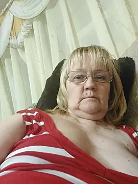 Snapshot of Violet5364 chatting on 02-28-26, 09:16 Violet5364 online show from 02-28-26, 09:16