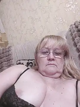 Snapshot of Violet5364 chatting on 06-26-26, 08:24 Violet5364 online show from 06-26-26, 08:24