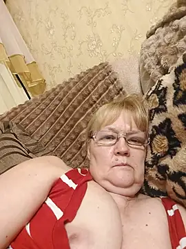 Snapshot of Violet5364 chatting on 08-05-26, 08:44 Violet5364 online show from 08-05-26, 08:44