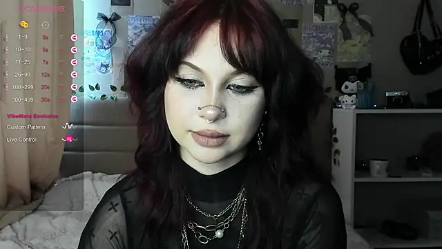 Snapshot of marynixoxo chatting on 03-19-26, 12:42 marynixoxo online show from 03-19-26, 12:42