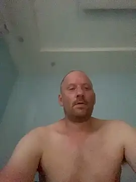 Krzysiekg123 online show from 10-03-25, 04:15