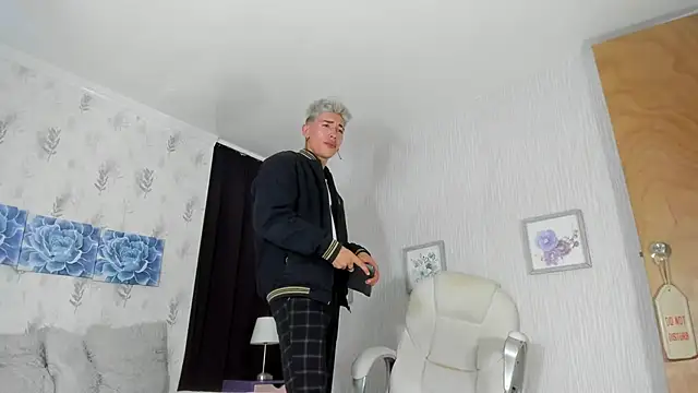 Ianwayne online show from 02-25-25, 04:03