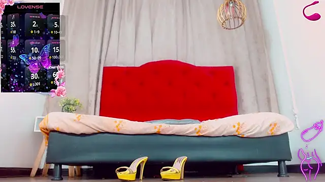 Snapshot of katha_Crawford chatting on 10-27-25, 07:29 katha Crawford online show from 10-27-25, 07:29