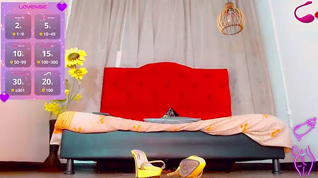 Snapshot of katha_Crawford chatting on 11-06-25, 07:15 katha Crawford online show from 11-06-25, 07:15