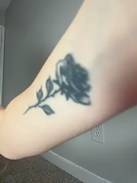 Snapshot of angelicasn0w chatting on 02-15-26, 02:47 angelicasn0w online show from 02-15-26, 02:47