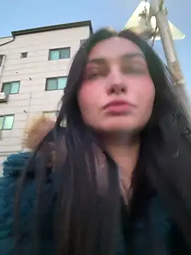 lunalovelee online show from 12-19-25, 08:32