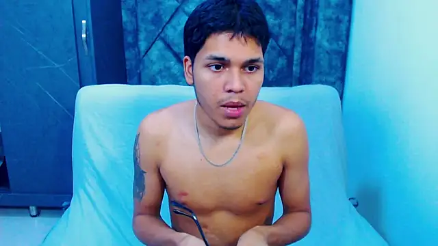 Snapshot of David_Gil19 chatting on 01-08-26, 03:20 David Gil19 online show from 01-08-26, 03:20